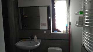 Проживание в семье Max Жуково Четырехместный номер с ванной комнатой-4